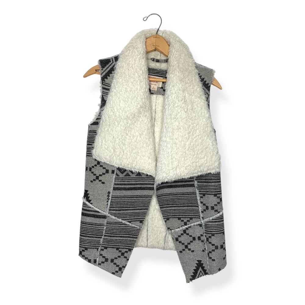 Mossimo Supply Co gray sherpa fleece lined heavyweight blanket vest Small